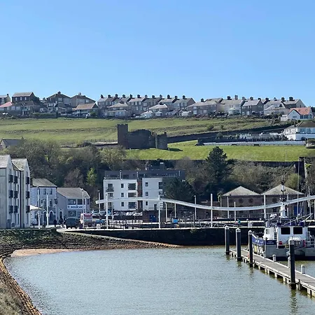 Spacious 1 Bed With Sea Views Lejlighed Whitehaven
