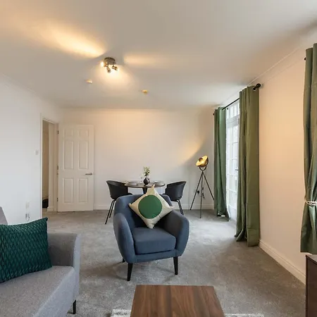 Spacious 1 Bed With Sea Views Whitehaven