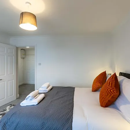 Spacious 1 Bed With Sea Views Whitehaven