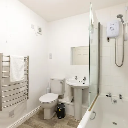 Lejlighed Spacious 1 Bed With Sea Views *