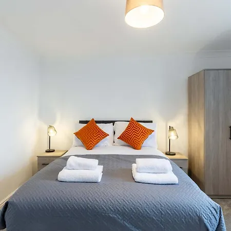 Spacious 1 Bed With Sea Views Whitehaven